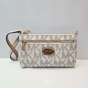 MICHAEL KORS Jet Set Wristlet Vanilla Handbag  35F1GJSW3B EUC